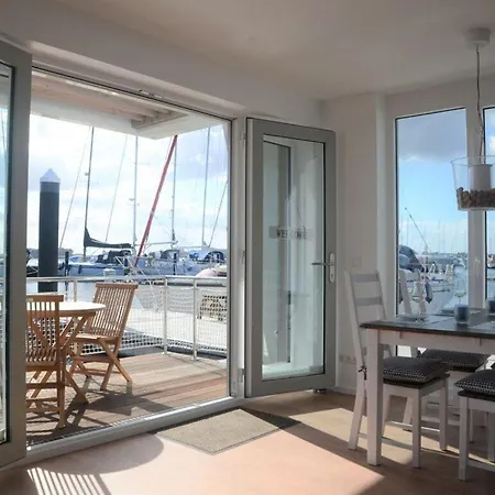 Appartement Houseboat Ostseekind *